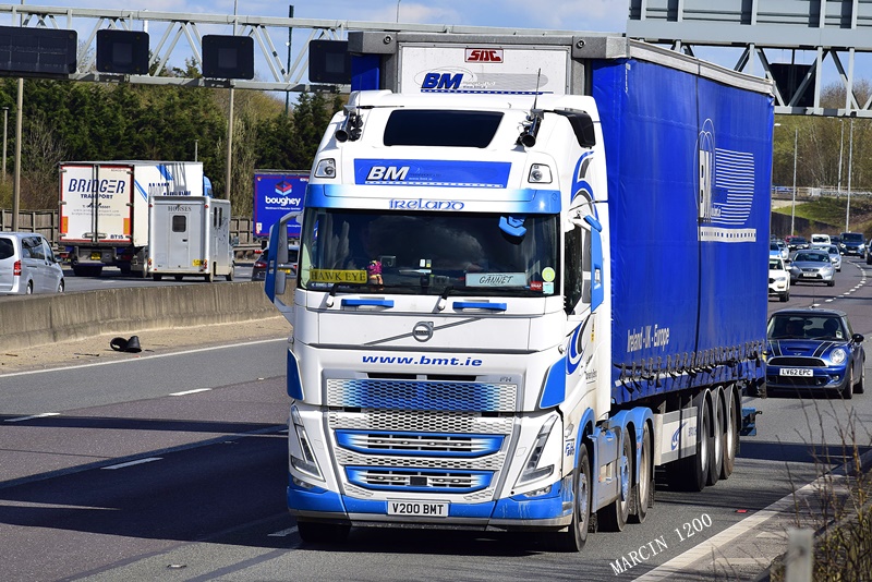 _DSC1056-crop-BM Transport-VOLVO FH V.JPG