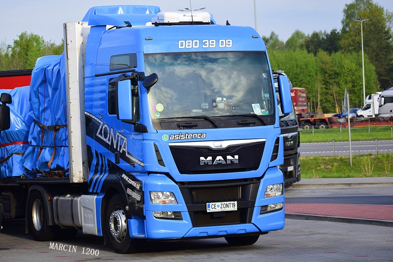 _DSC5284-crop-ZONTA-MAN TGX Euro6.JPG