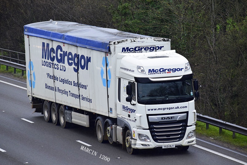 _DSC0092-crop-McGregor-DAF XF 106 II.JPG