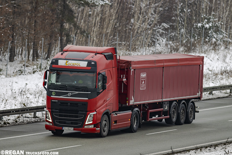 Volvo FH4 - Łochpol.jpg