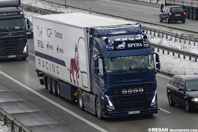 Volvo FH5 - Spyra.jpg