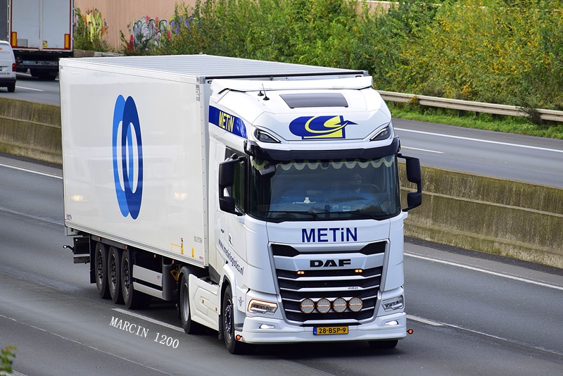_DSC7907-crop-Metin-daf xg.JPG