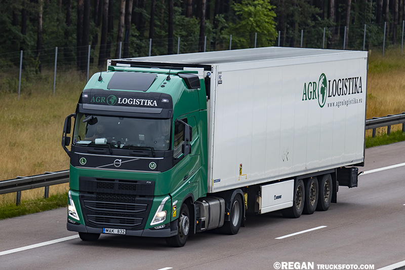 Volvo FH5 Agrologistika.jpg