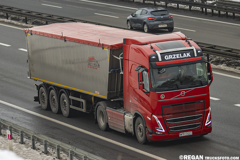 Volvo FH5 - Grzelak.jpg
