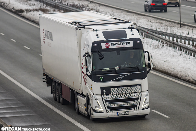 Volvo FH5 - Kawczyński Logistics.jpg