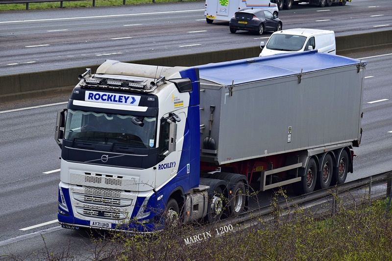 _DSC0222-crop-Rockley Transport -VOLVO FH V.JPG