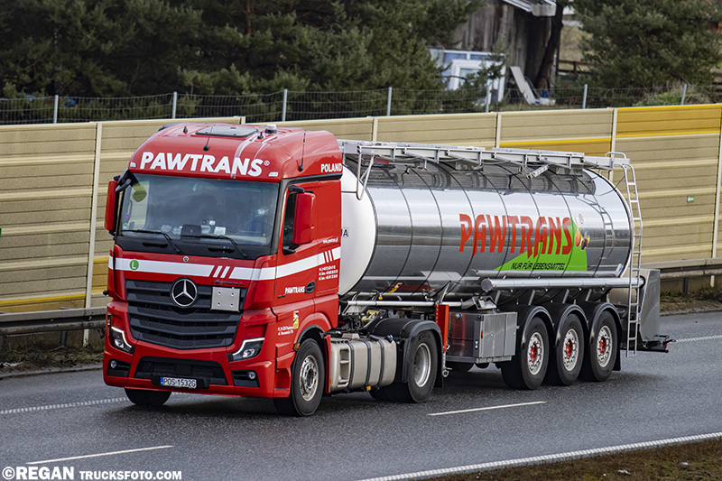 Mercedes-Benz Actros MP5 L - Pawtrans.jpg