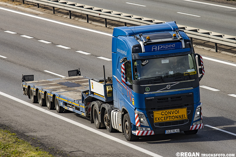Volvo FH4 - APsped.jpg