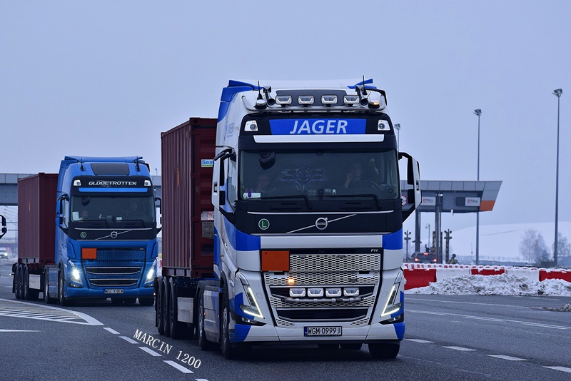 _DSC8443-crop-JAGER-VOLVO FH V.JPG