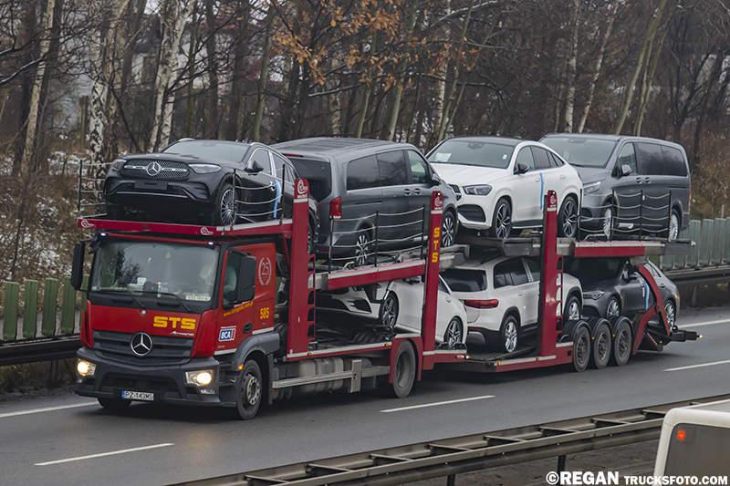 Mercedes-Benz Actros MP4 STS Logistics.jpg