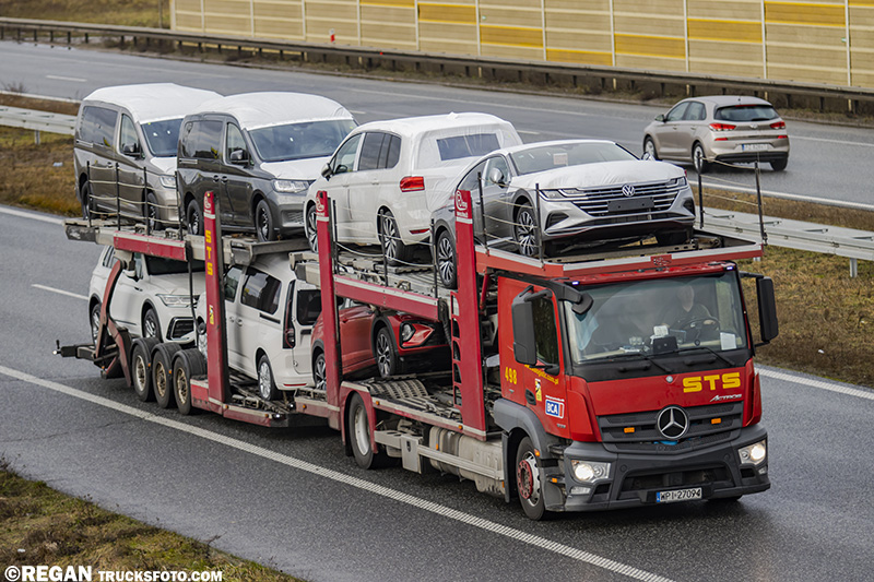 Mercedes-Benz Actros STS.jpg