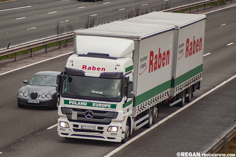 Mercedes-Benz Actros MP3 - Raben.jpg