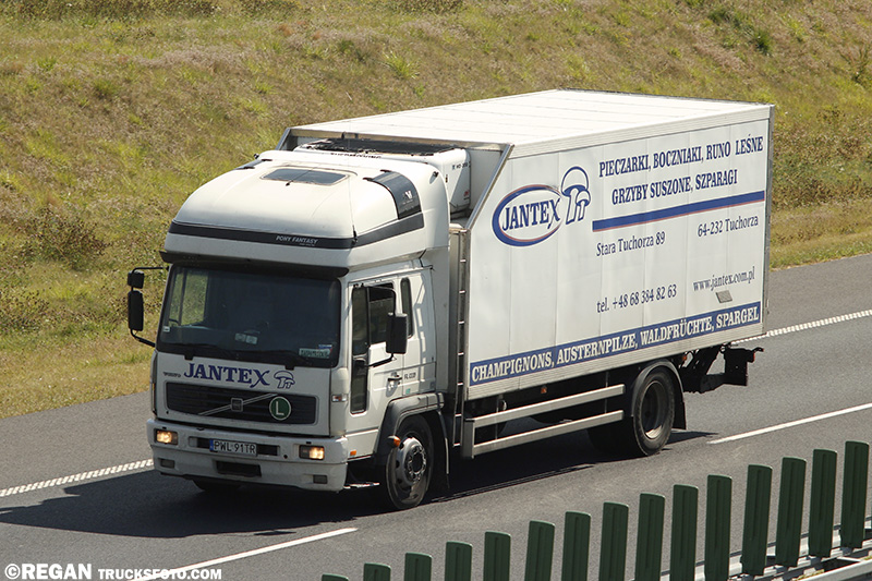 Volvo FL - Jantex.jpg