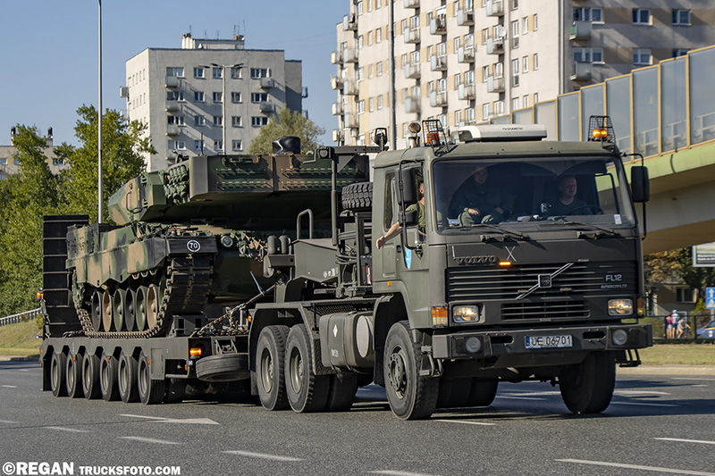 Volvo FL12 - Wojsko Polskie.jpg