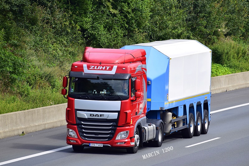 _DSC8695-crop-ZUHT-DAF XF 106 II.JPG