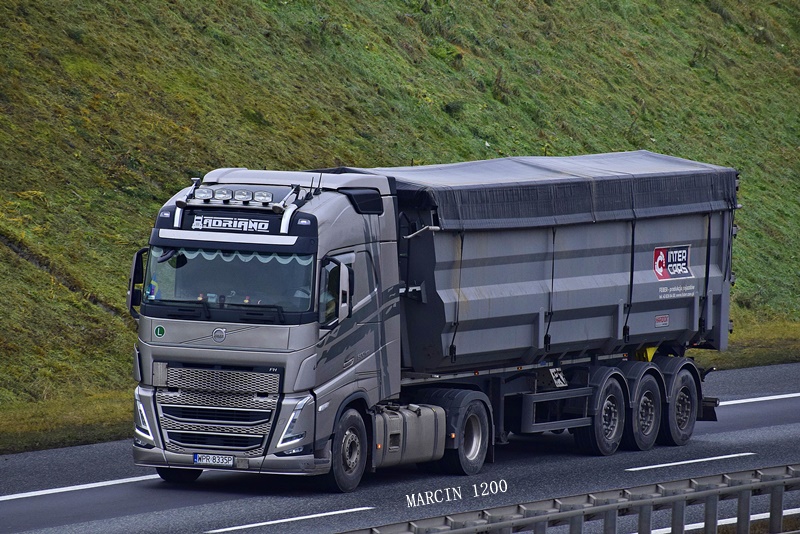 _DSC8639-crop-Adriano-VOLVO FH V.JPG
