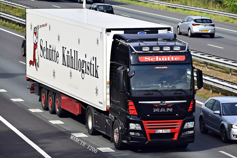 _DSC8385-crop-Schütte Transporte-MAN TGX Euro6 II.JPG