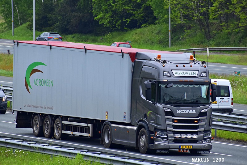 _DSC4023-crop-Agroveen-SCANIA R450 NG.JPG