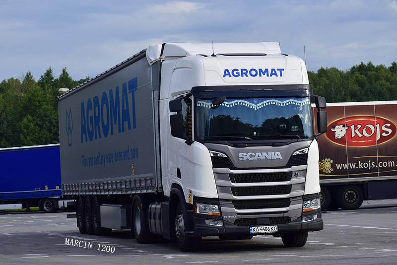 _DSC6021-crop-AGROMAT-SCANIA R450 NG.JPG