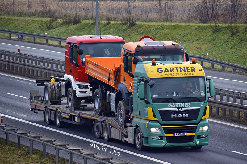 _DSC8597-crop-MAN TGX Euro6 II-GARTNER.JPG