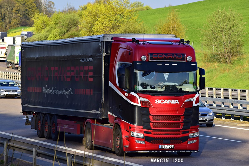 _DSC2643-crop-conrad-SCANIA S NG.JPG