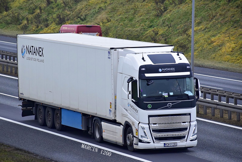 _DSC8653-crop-NATANEX-VOLVO FH V.JPG