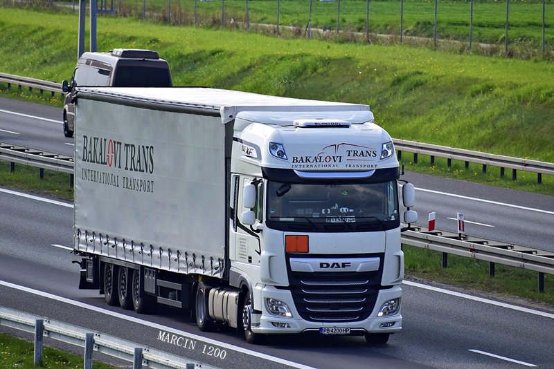_DSC5135-crop-BAKALOVI TRANS - DAF XF 106 II.JPG