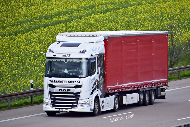 _DSC2391-crop-Trans Nowakowski-DAF XG.JPG