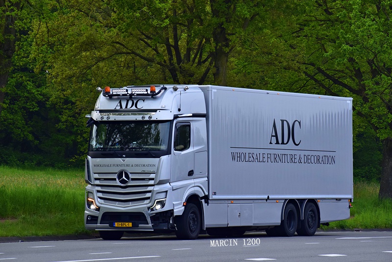 _DSC3268-crop-Mercedes-Benz Actros MP5 GigaSpace-ADC.JPG