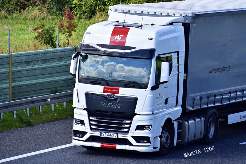 _DSC6596-crop-Auto-Transport Rogalscy-MAN TGX II INDYVIDUAL.JPG