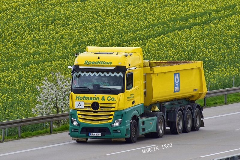 _DSC2037-crop-Hofmann & Co-Mercedes-Benz Actros MP5.JPG