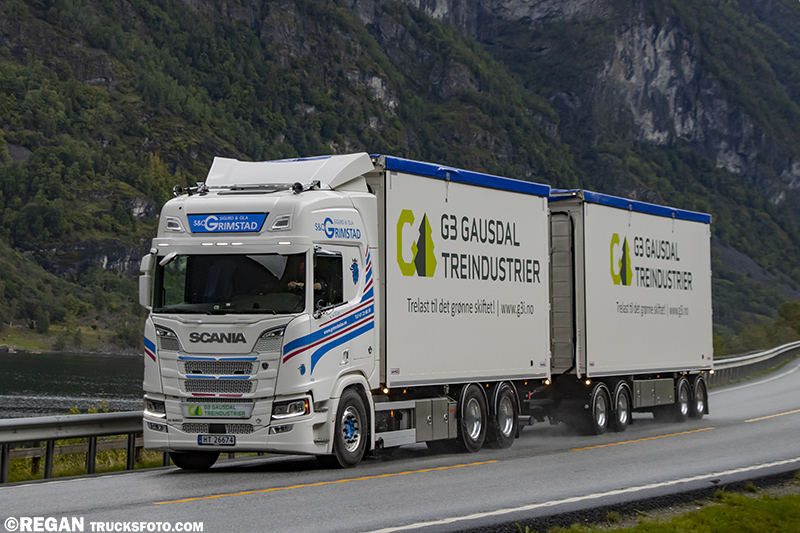 Scania R660 V8 - S&O Grimstad.jpg