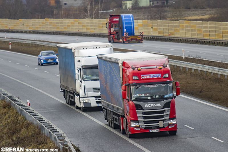Scania R450 - Jerzak Trans.jpg
