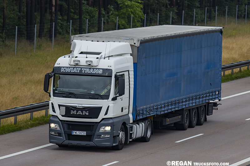 MAN TGX - Kwiattrans.jpg