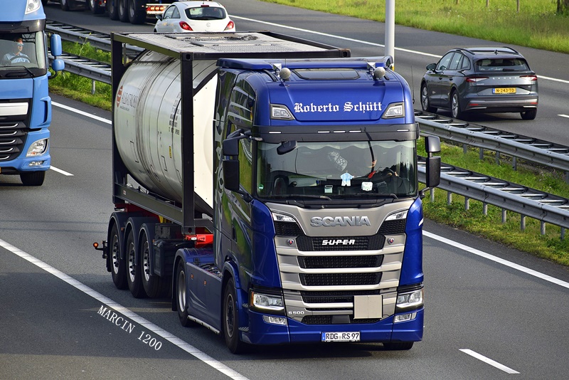 _DSC3424-crop-SCANIA S500 SUPER-Roberto Schütt.JPG