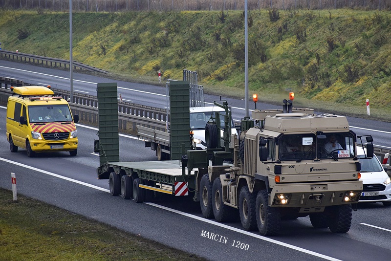 _DSC8683-crop-Rheinmetall MAN V8.JPG