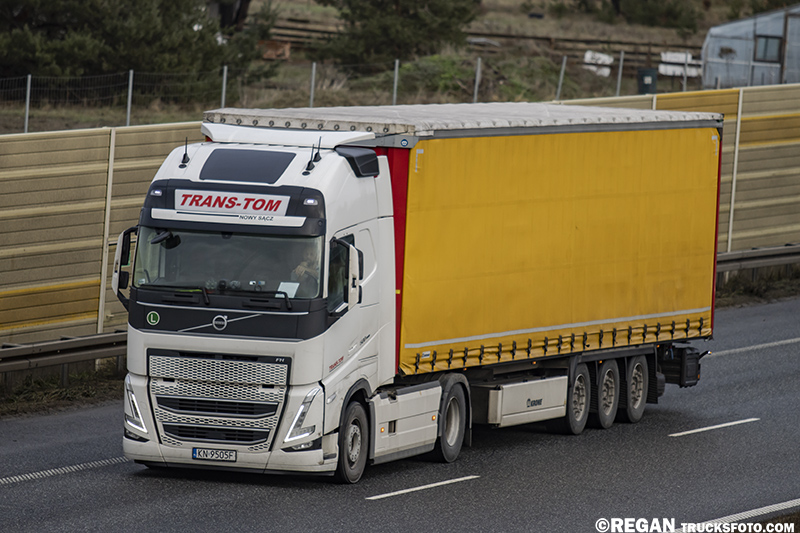 Volvo FH5 - Trans-Tom Nowy-Sącz.jpg