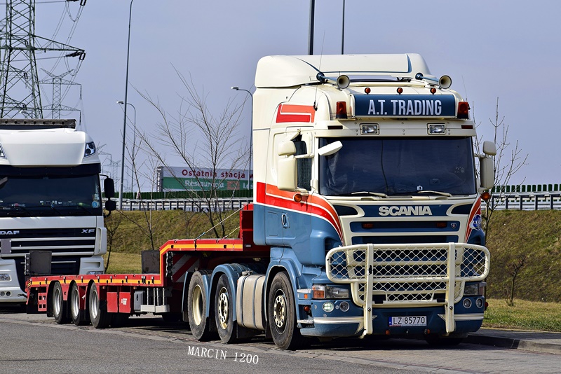 _DSC9813-crop-A.T.TRADING-SCANIA RI.JPG