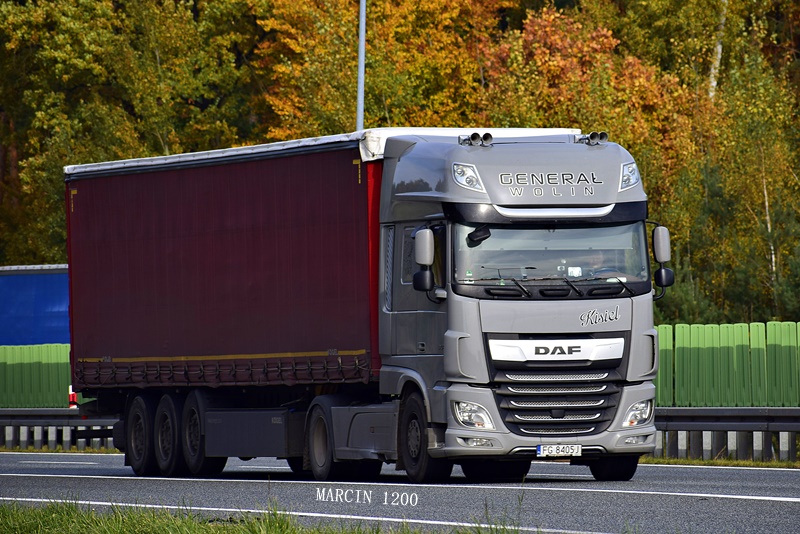_DSC0872-crop-GENERAŁ-DAF XF 106 II.JPG