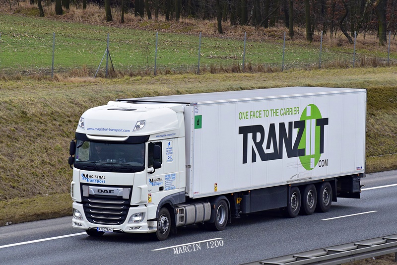 _DSC2060-crop-Magistral Transport-DAF XF 106 II.JPG