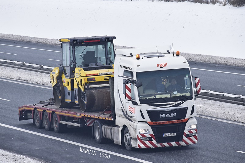 _DSC3893-crop-EXALL-MAN TGX Euro6.JPG