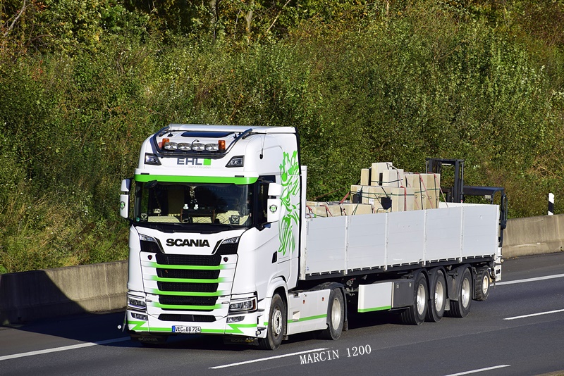 _DSC8168-crop-EHL-SCANIA S500.JPG