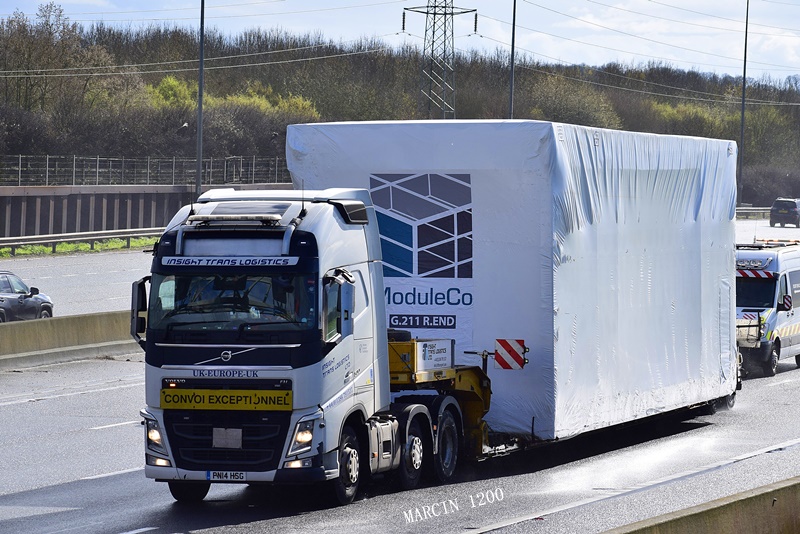 _DSC0932-crop-Insight Trans Logistics-VOLVO FH IV.JPG