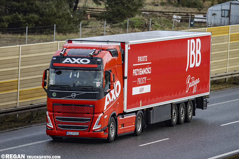 Volvo FH5 - Axo JBB Bałdyga.jpg
