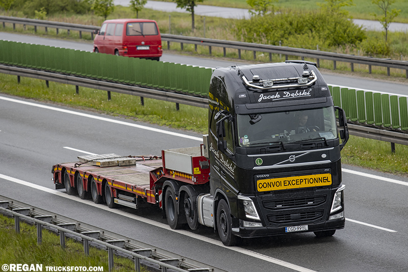 Volvo FH4 Jacek Dębski.jpg