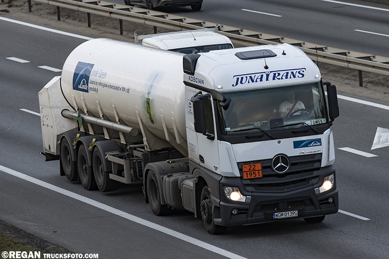 Mercedes-Benz Actros F - Junatrans.jpg