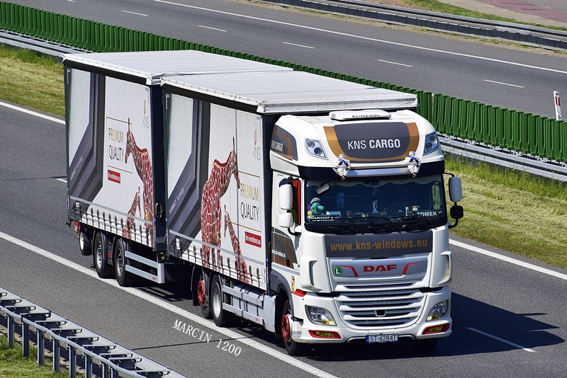 _DSC4364-crop-DAF XF 106 II- KNS Cargo.JPG