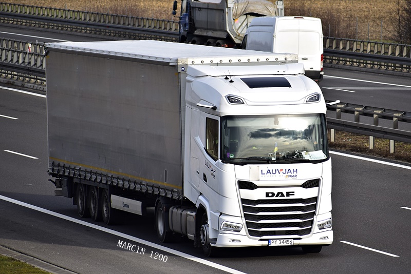 _DSC8881-crop-Lauvjah Spedycja-DAF XG.JPG