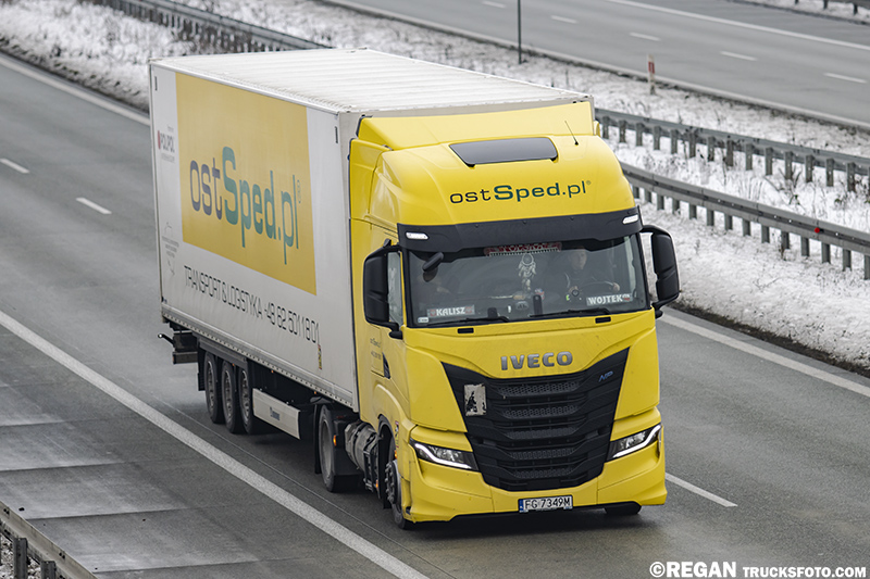 Iveco S-Way LNG - OstSped.jpg