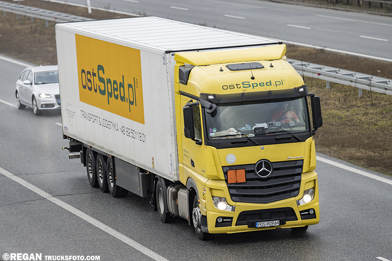 Mercedes-Benz Actros MP4 - OstSped.jpg